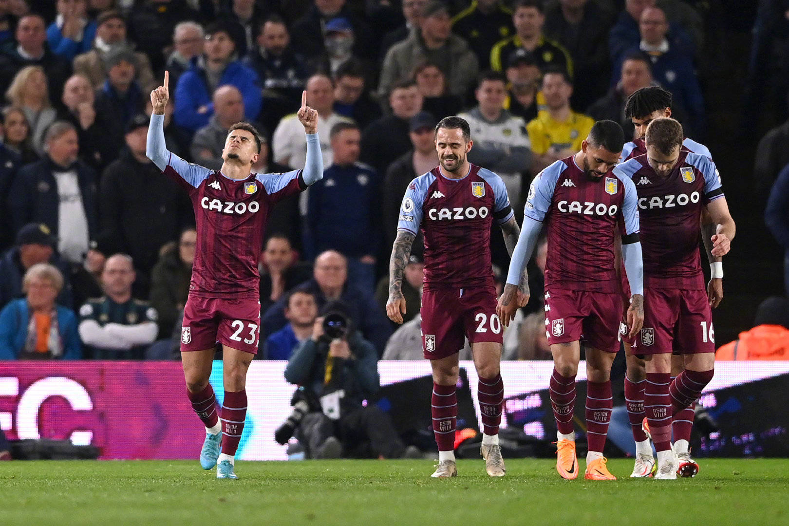 凭借娴熟的 凭借娴熟的